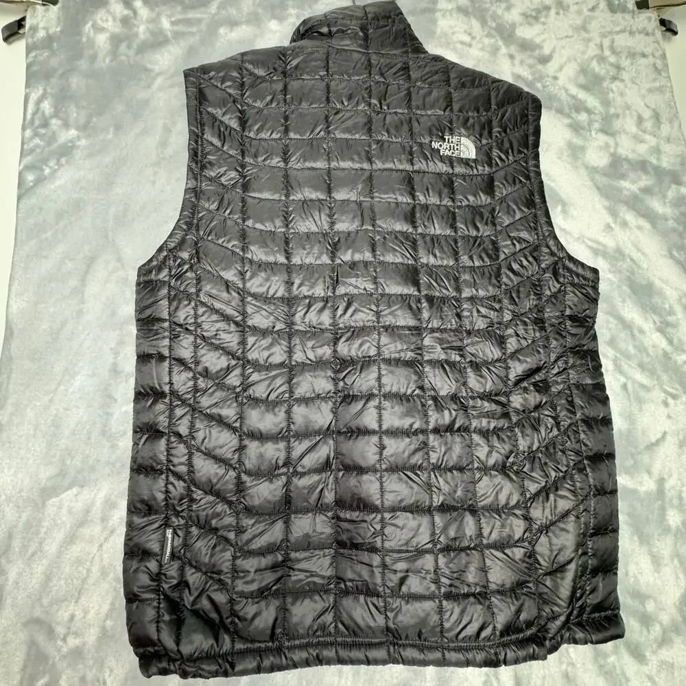 The North Face used excellent